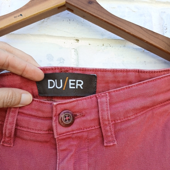 DU/ER Shorts Slim Fit Red Pink Size 29 - Picture 3 of 11